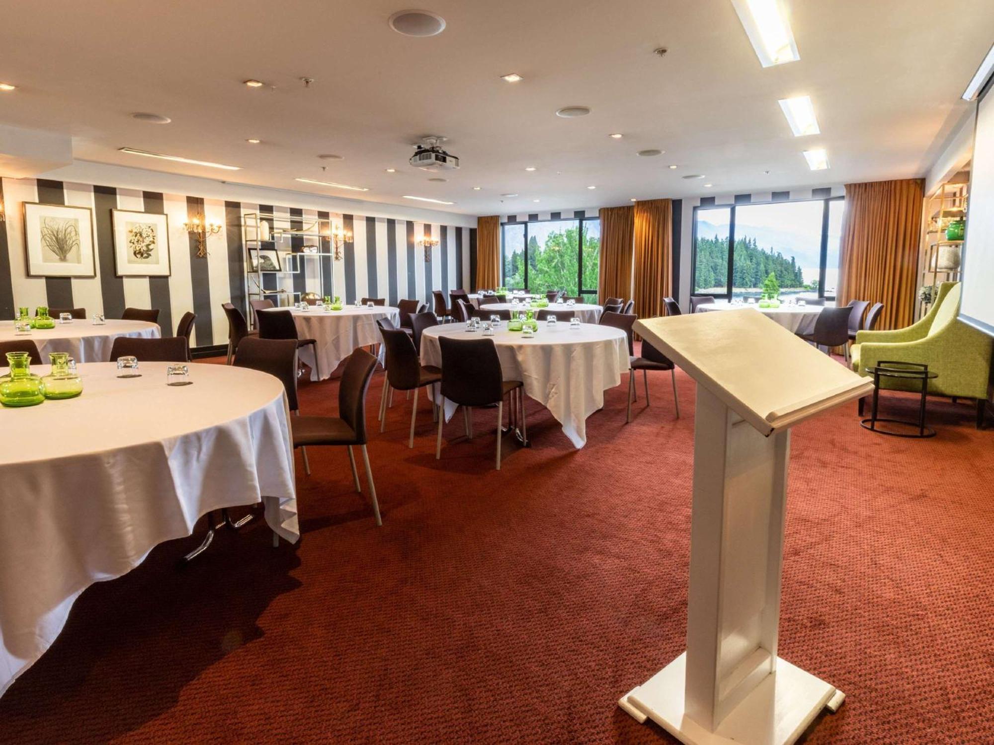 Hotel St Moritz Queenstown - Mgallery By Sofitel Exteriör bild The 10th International Conference on the Theory of Quantum Communication, 2018